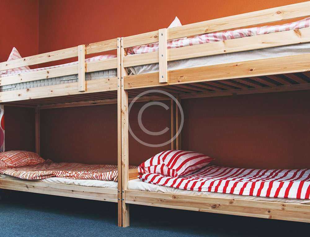 10 Bed Mixed Dorm